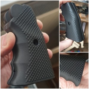 Rękojeść ergonomiczna moletowana - Remington New Army 1858, Pietta